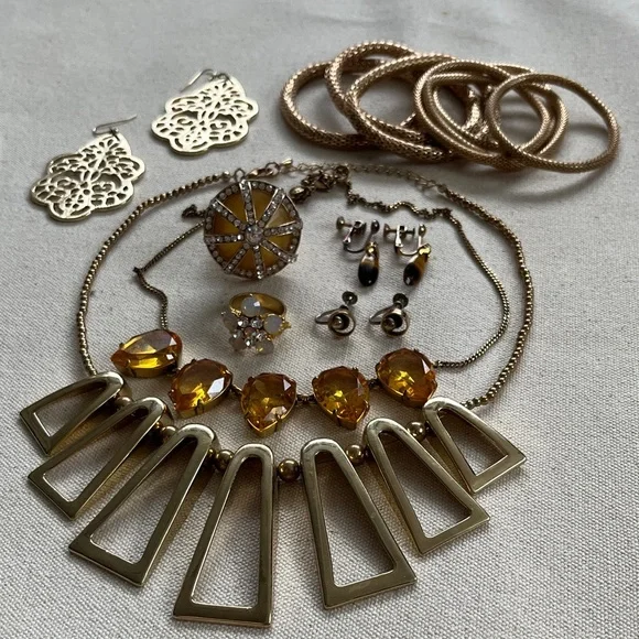 Jewelry Bundle - Gold & Yellow - Picture 15 of 15